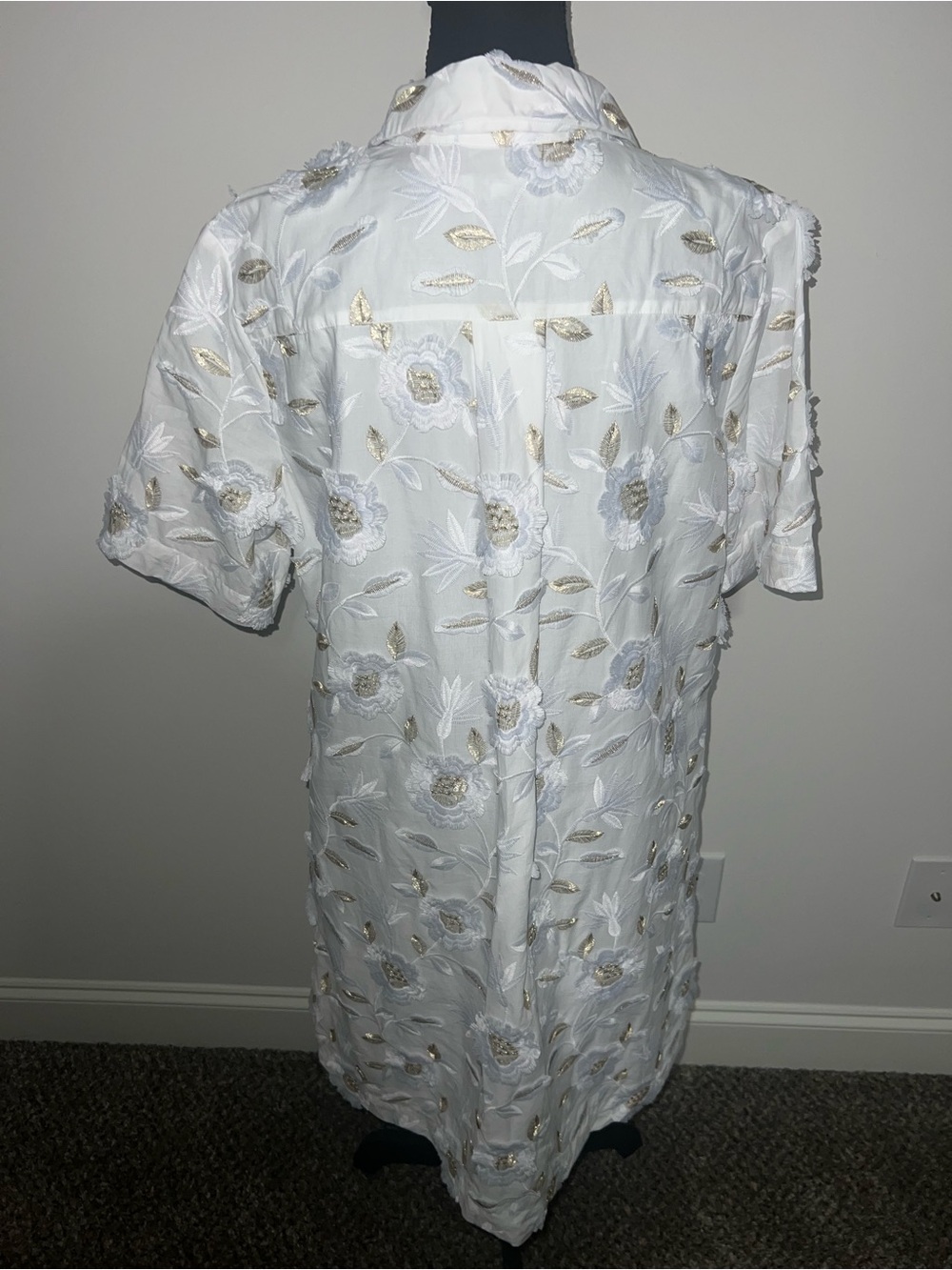 Chico’s 3D Floral Embroidered Dress White Gold Lined Popover Collar - Picture 8 of 11